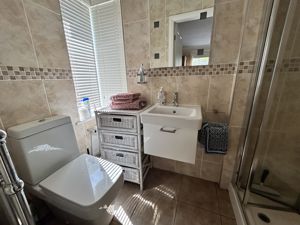 Photo 18- click for photo gallery